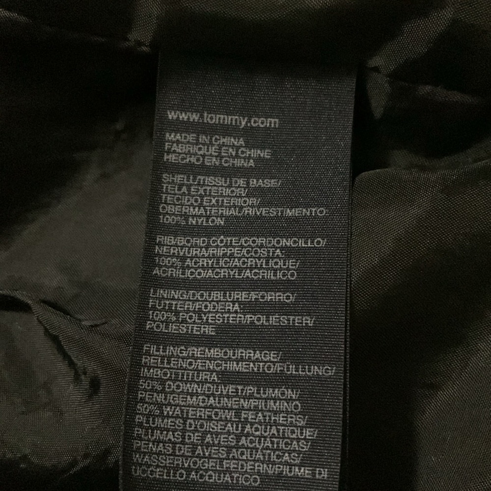 Tommy H puffer S/P black hooded *missing belt* - Picture 7 of 10